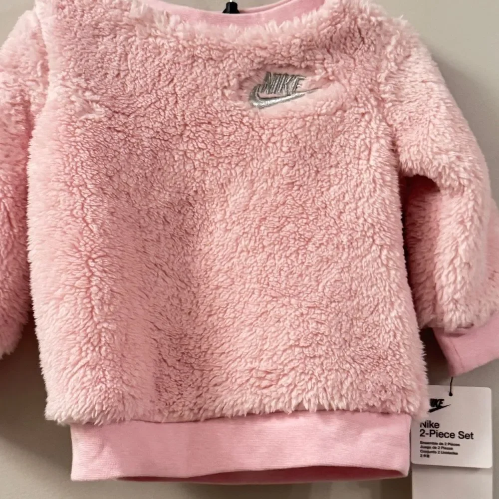 Nike this piece